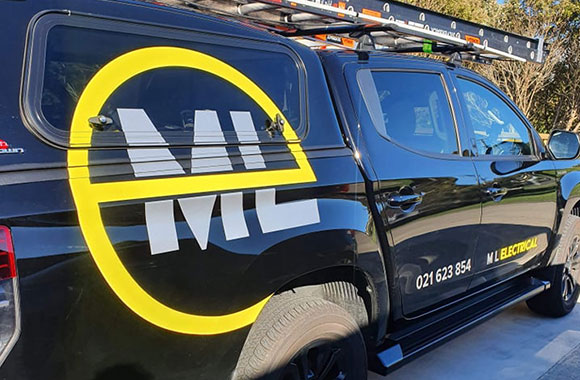 ML Electrical service vehicle